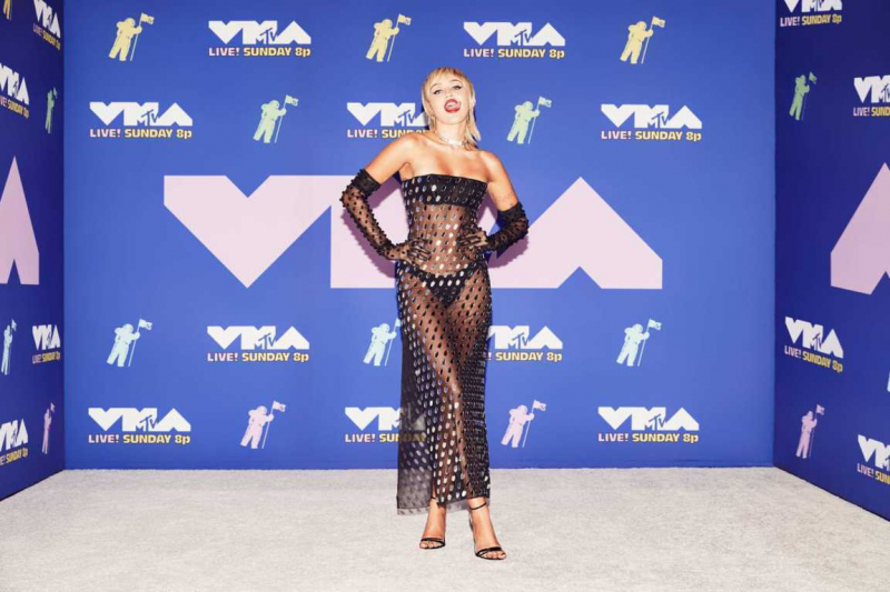 Miley Cyrus 2020 MTV Video Müzik Ödülleri etkinliğinde
