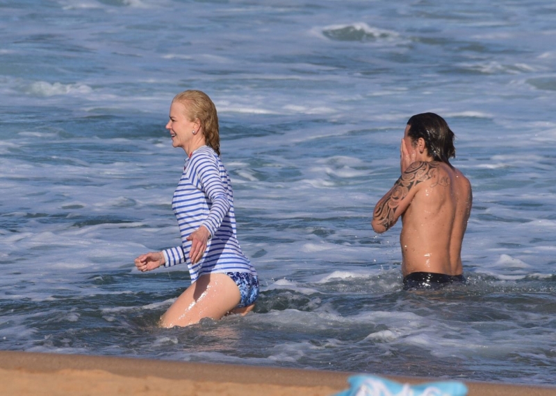 Nicole Kidman Sydney plajında 