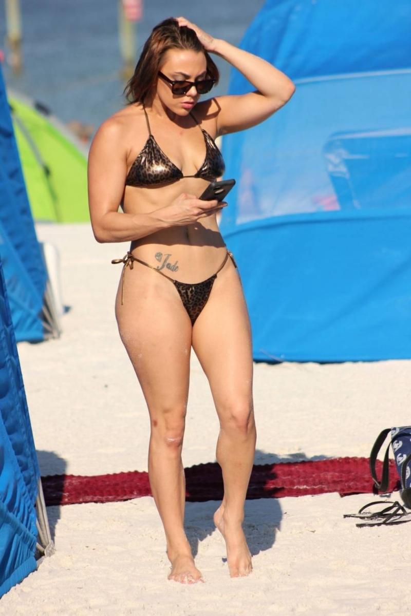 Maria Jade Miami plajında