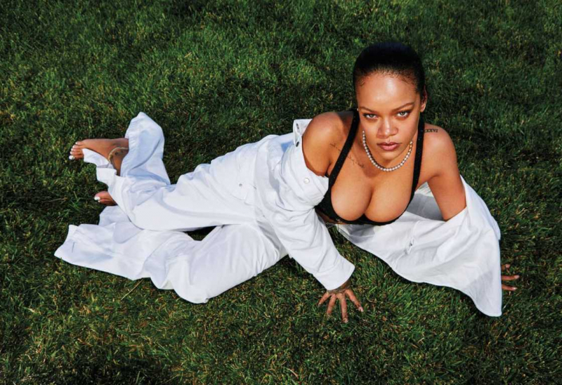 Rihanna 2020 Harper’s Bazaar çekimlerinde