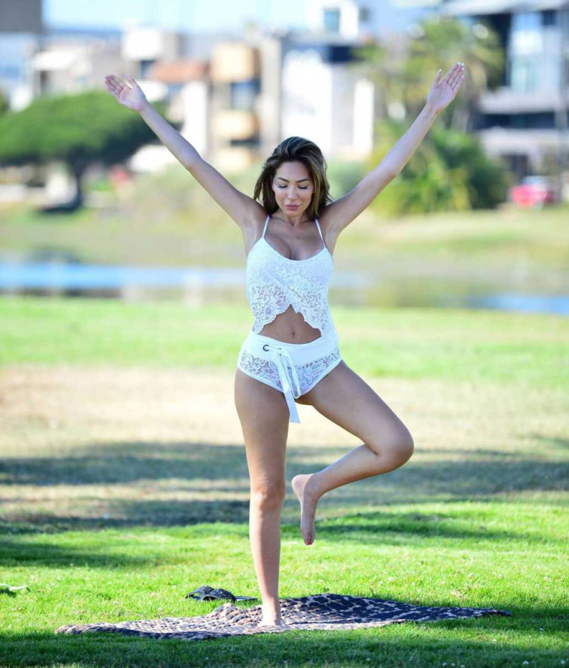 Farrah Abraham Santa Monica'da yogada