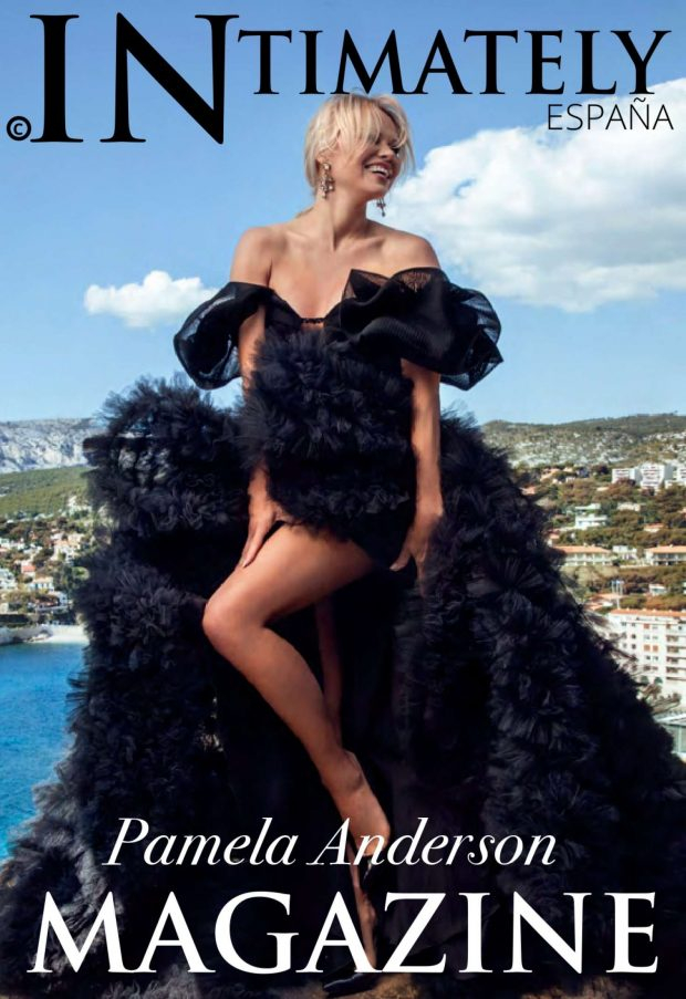 Pamela Anderson Intimately İspanya Magazin çekimlerinde