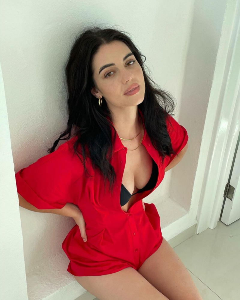 title Adelaide Kane Pics, images.