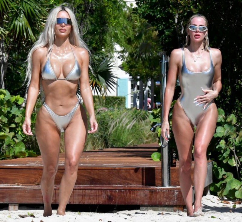 Kim Kardashian ve Khloe Kardashian Turks ve Caicos Adalarında