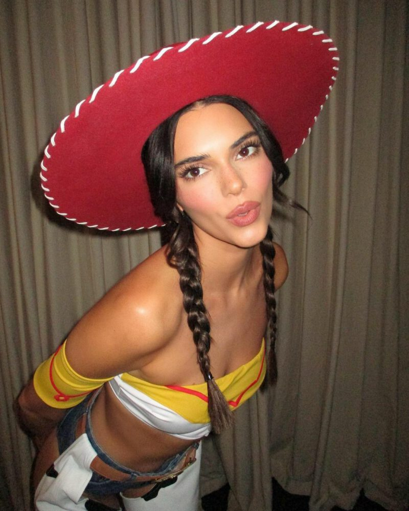 Kendall Jenner Toy Story çekimlerinde