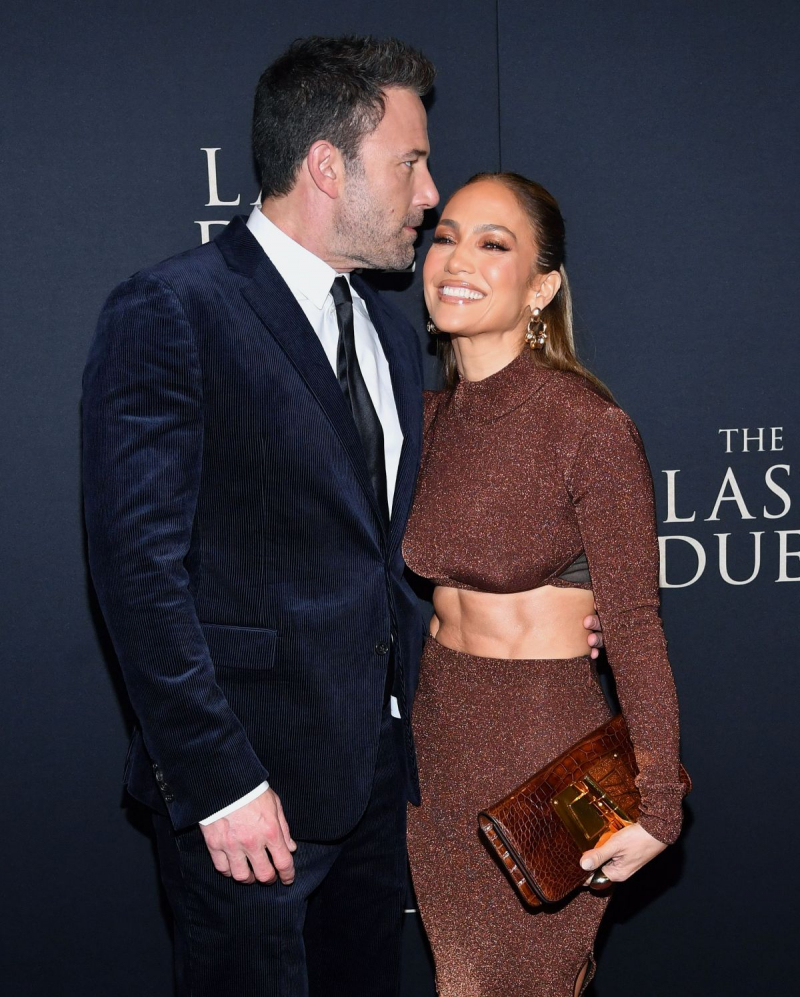 Jennifer Lopez ve Ben Affleck The Last Duel prömiyerinde