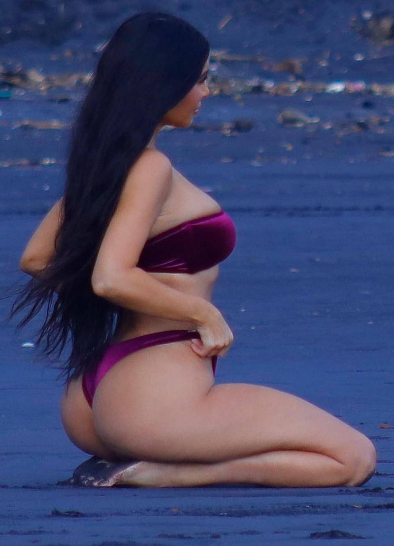 Kim Kardashian mor mayo ile Bali'de
