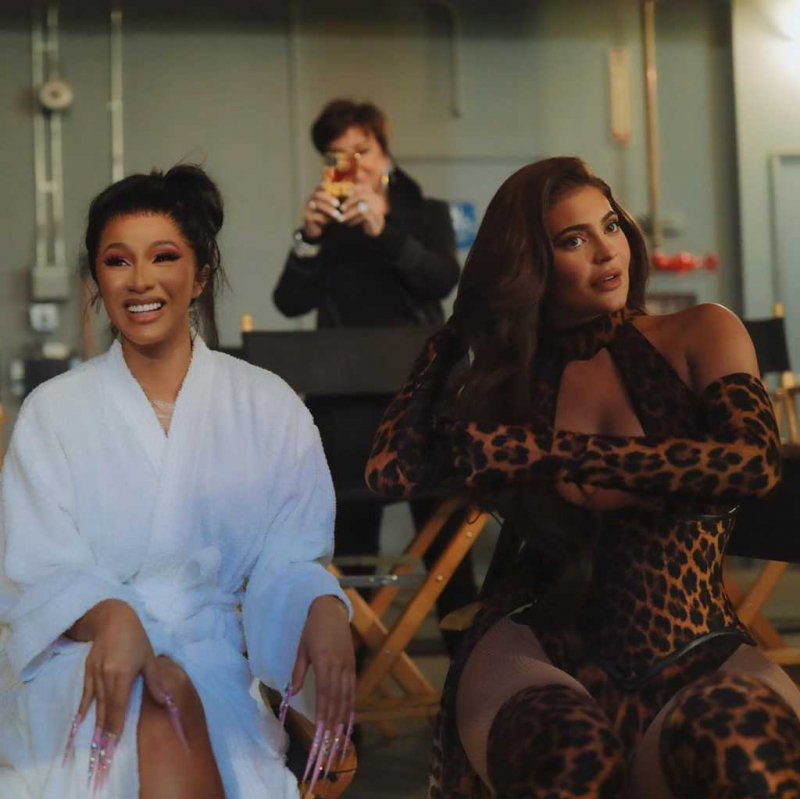 Kylie Jenner klip çekimlerinde