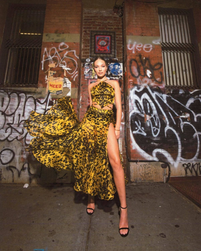 Maddie Ziegler New York moda haftası etkinliğinde