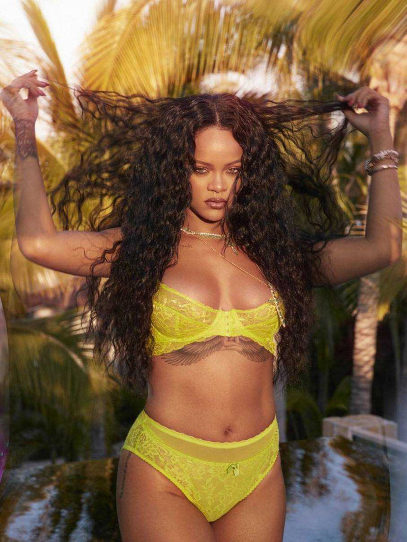 Rihanna Haziran 2020 çekimlerinde