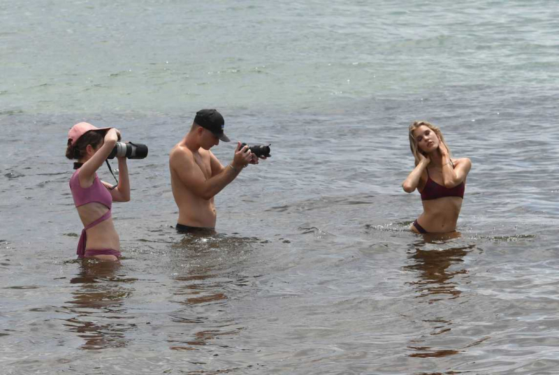 Joy Corrigan Miami'de bikini çekimlerinde 23/02/2021