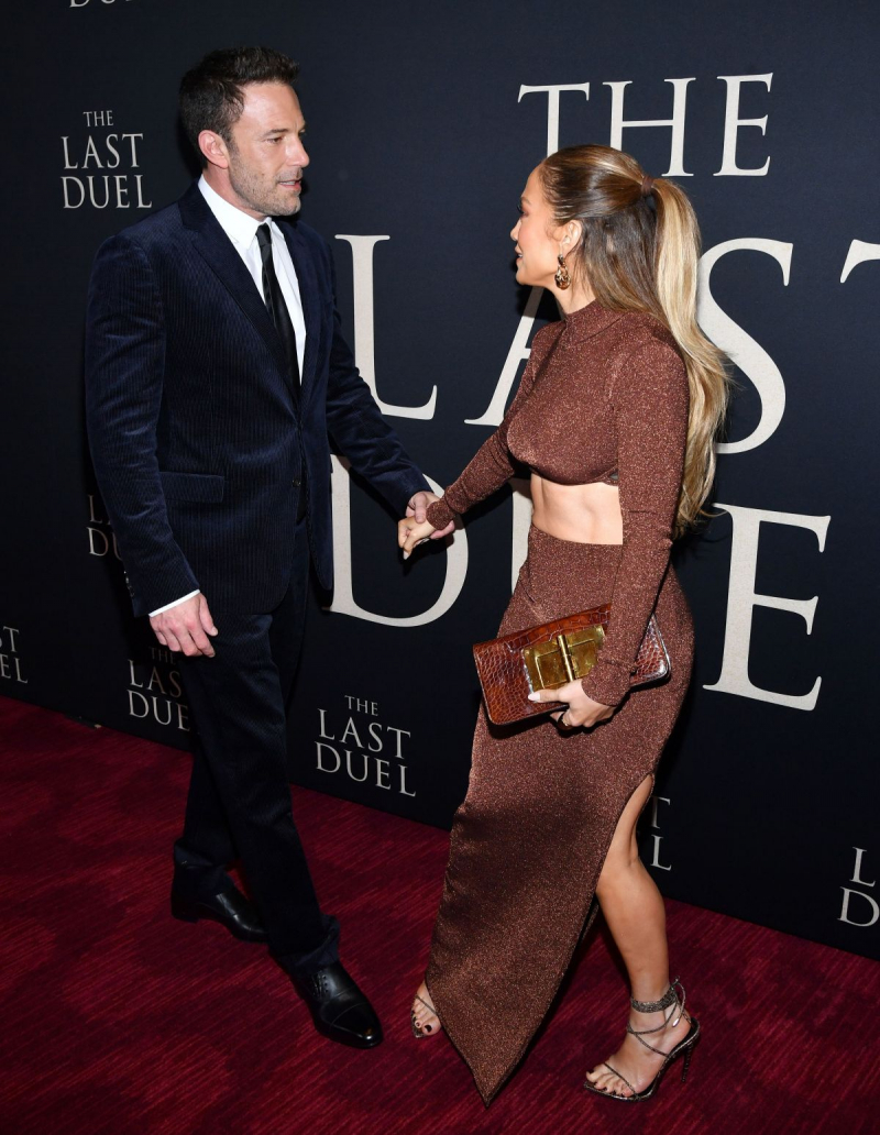 Jennifer Lopez ve Ben Affleck The Last Duel prömiyerinde