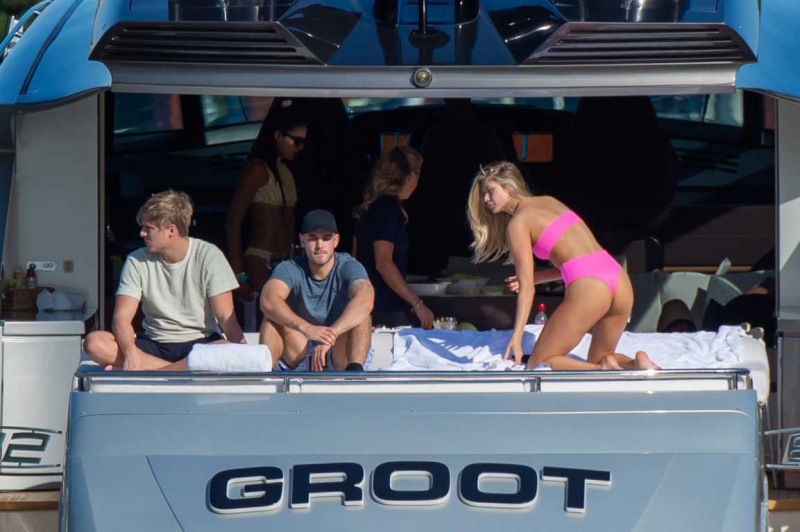 Josie Canseco pembe bikiniyle Miami'de botta