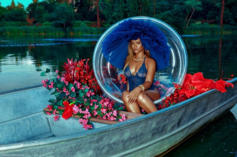 Rihanna SavageXFenty iç çamaşırı çekimlerinde