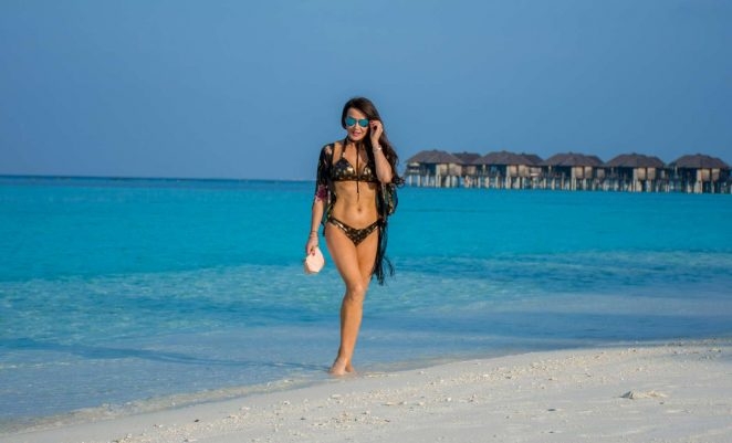 Lizzie Cundy Maldivler'de