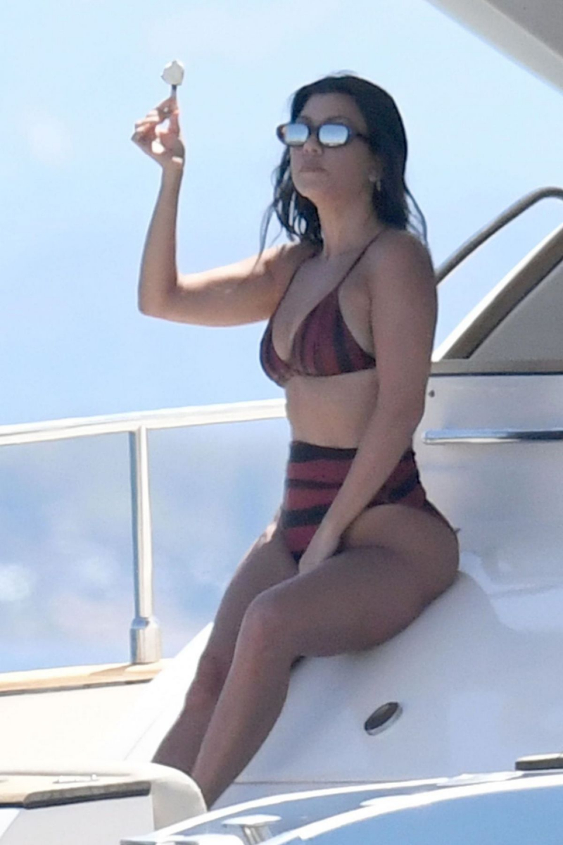 Kourtney Kardashian 