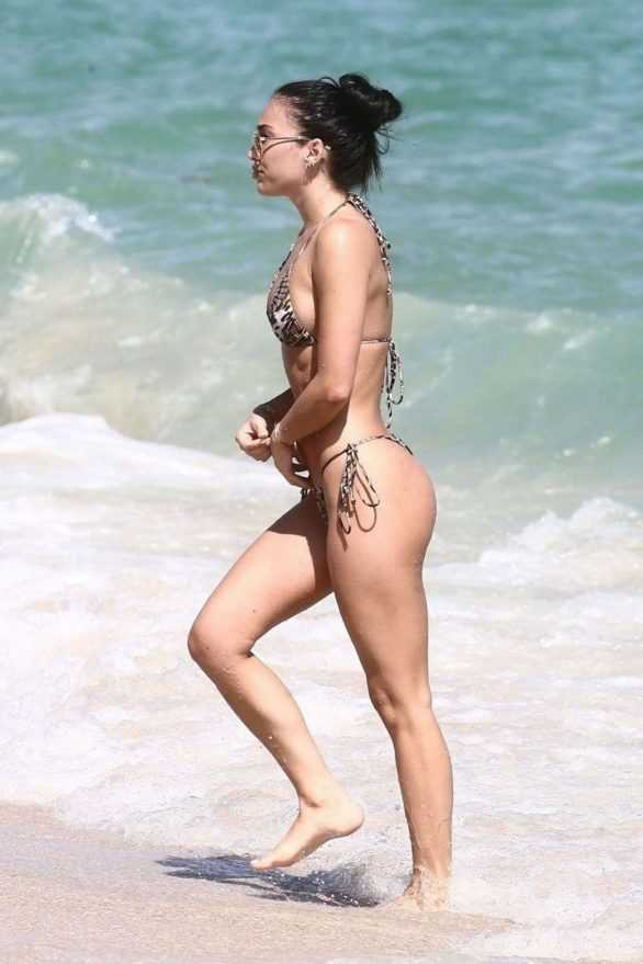 Breana Tiesi bikini ile Miami'de