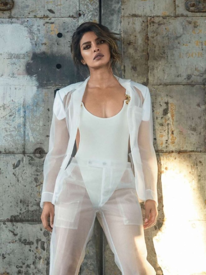 Priyanka Chopra Maxim Magazin çekimlerinde