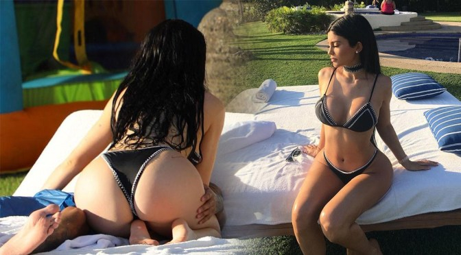 Kylie Jenner siyah bikiniyle havuzda