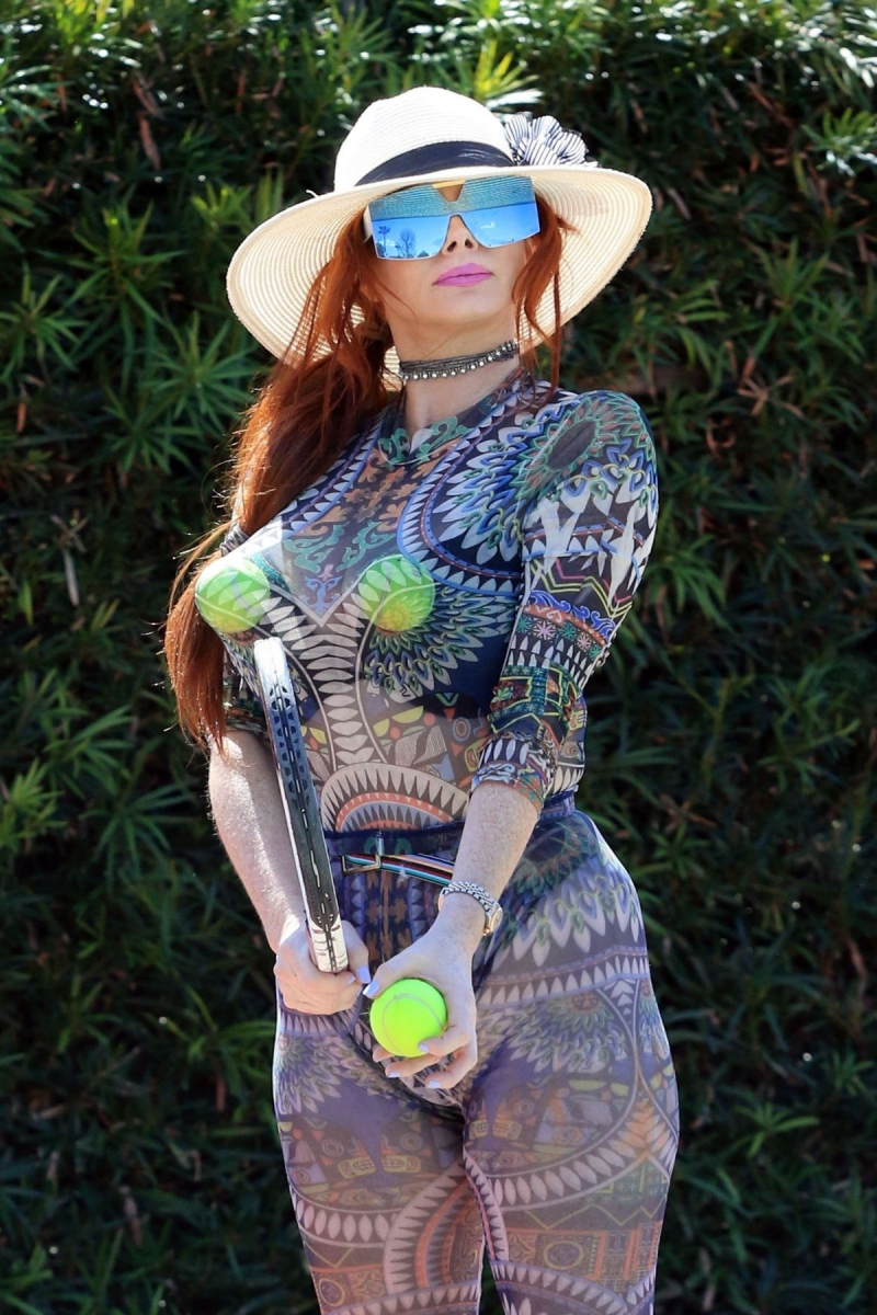 Phoebe Price Los Angeles'ta tenis kortunda 30/03/2021